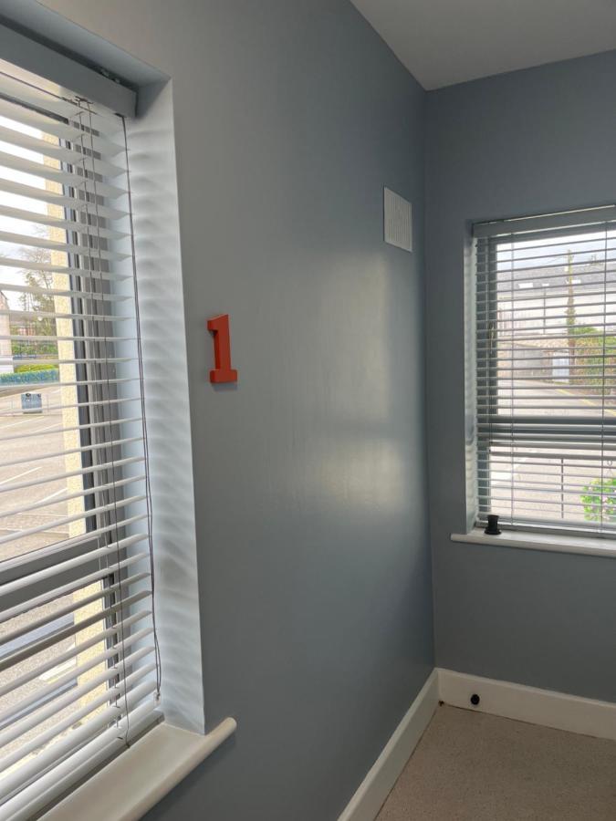2 Bedroom Apartment Central Town Location Enniscorthy Exterior photo